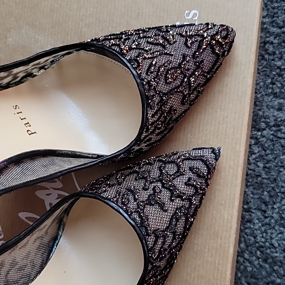 Christian Louboutin Lace Follies 100 - Picture 9 of 16